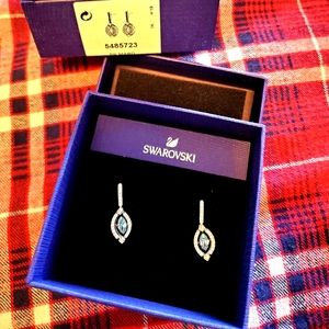 Swarovski sparkling dance earrings